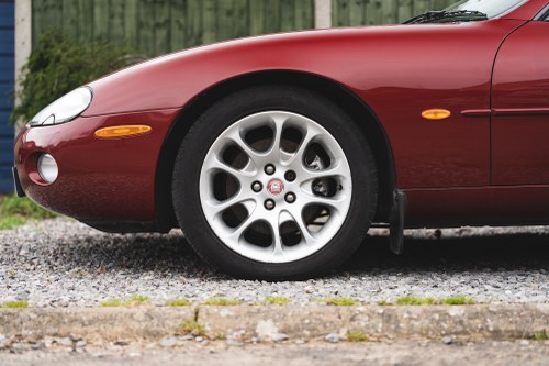 2002 Jaguar XKR Convertible In vendita (immagine 23 di 146)