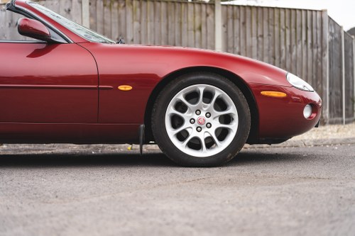 2002 Jaguar XKR Convertible In vendita (immagine 94 di 146)