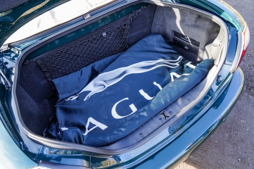 2003 Jaguar XKR Convertible zum Verkauf (Bild 68 von 144)