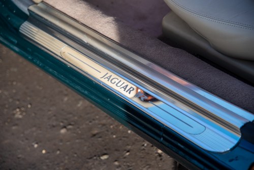 2003 Jaguar XKR Convertible zum Verkauf (Bild 54 von 144)