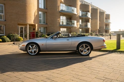 2000 Jaguar XKR Silverstone Convertible à vendre (picture 4 of 88)