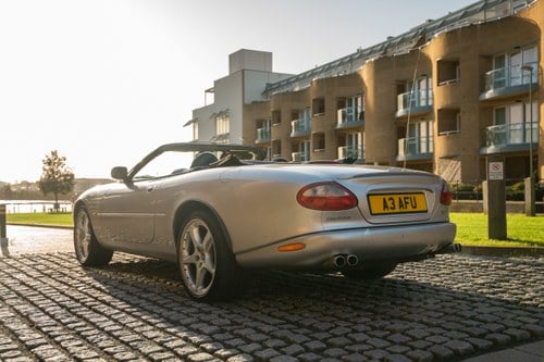 2000 Jaguar XKR Silverstone Convertible à vendre (picture 9 of 88)