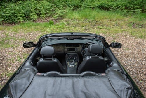 2003 Jaguar XKR Supercharged Convertible For Sale (picture 33 of 207)