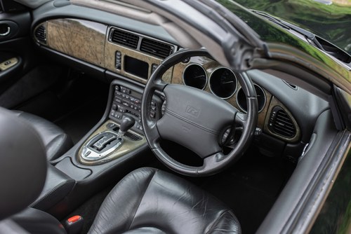 2003 Jaguar XKR Supercharged Convertible For Sale (picture 34 of 207)