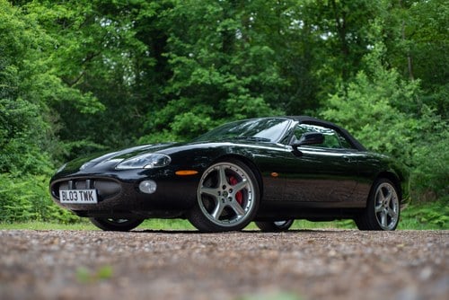 2003 Jaguar XKR Supercharged Convertible For Sale (picture 15 of 207)