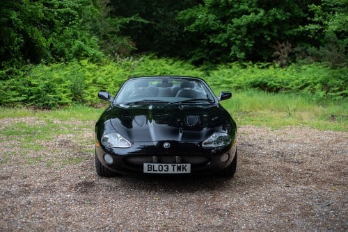2003 Jaguar XKR Supercharged Convertible For Sale (picture 8 of 207)