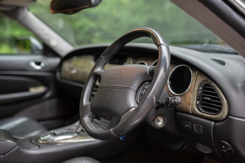 2003 Jaguar XKR Supercharged Convertible For Sale (picture 36 of 207)