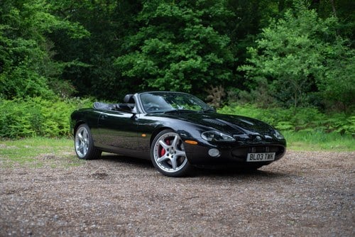 2003 Jaguar XKR Supercharged Convertible For Sale (picture 3 of 207)