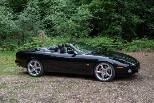 2003 Jaguar XKR Supercharged Convertible For Sale (picture 4 of 207)