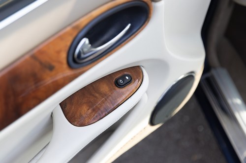 2000 Jaguar XJR V8 Auto In vendita (immagine 43 di 233)