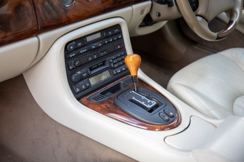 2000 Jaguar XKR For Sale (picture 40 of 158)