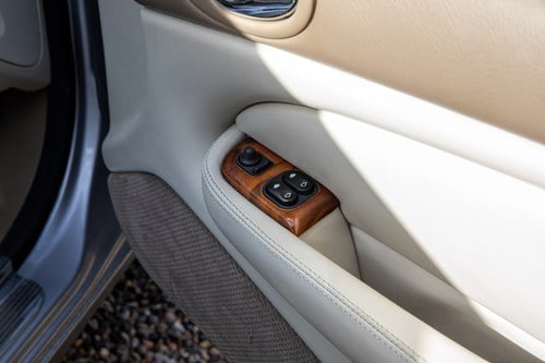 2000 Jaguar XKR For Sale (picture 18 of 158)