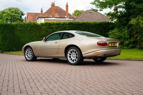 2000 Jaguar XKR In vendita (immagine 6 di 126)