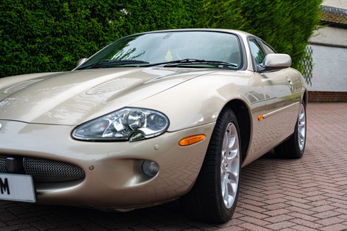 2000 Jaguar XKR In vendita (immagine 74 di 126)
