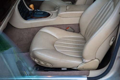 2000 Jaguar XKR In vendita (immagine 22 di 126)