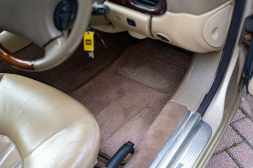 2000 Jaguar XKR In vendita (immagine 36 di 126)