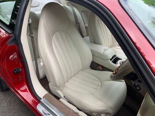 2000 Jaguar XKR à vendre (picture 25 of 89)