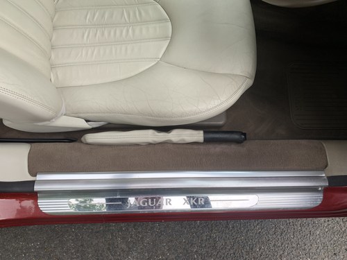 2000 Jaguar XKR à vendre (picture 26 of 89)