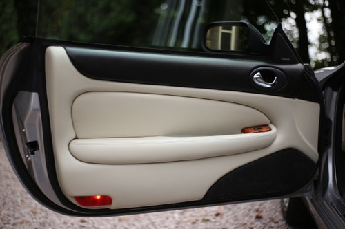 2004 Jaguar XKR Supercharged Te koop (foto 25 van 103)