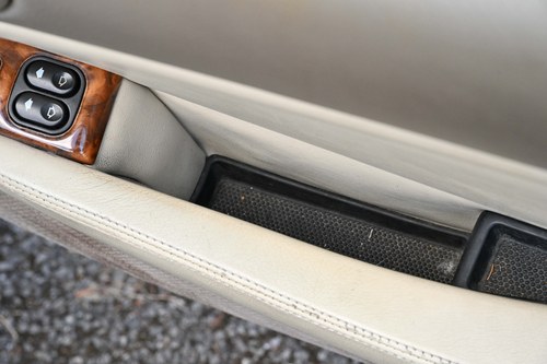 NO RESERVE - 1997 Jaguar XK8 Coupé Te koop (foto 52 van 250)