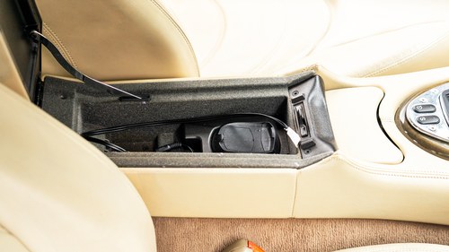 NO RESERVE - 2001 Jaguar XKR In vendita (immagine 69 di 128)