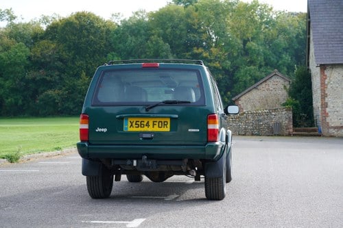 NO RESERVE - 2000 Jeep Cherokee Classic à vendre (picture 8 of 144)
