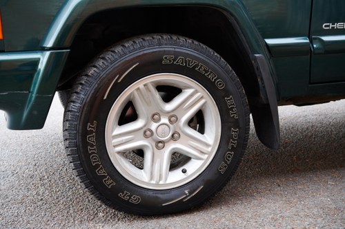 NO RESERVE - 2000 Jeep Cherokee Classic à vendre (picture 24 of 144)