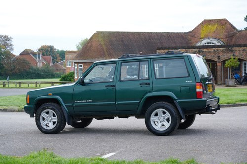 NO RESERVE - 2000 Jeep Cherokee Classic à vendre (picture 10 of 144)