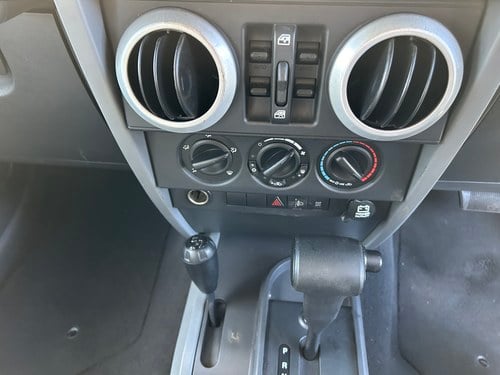 2009 Jeep Wrangler Sahara Unlimited For Sale (picture 67 of 393)