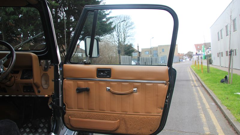 How Many 1995 Jeep Wrangler Rio Grande were Made: Unveiling Rarity!
