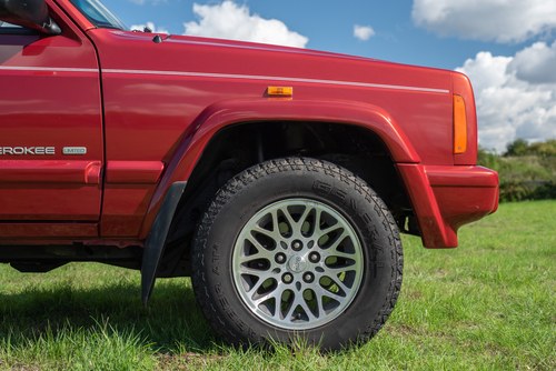 1999 Jeep Cherokee 4.0 Ltd XJ à vendre (picture 16 of 134)