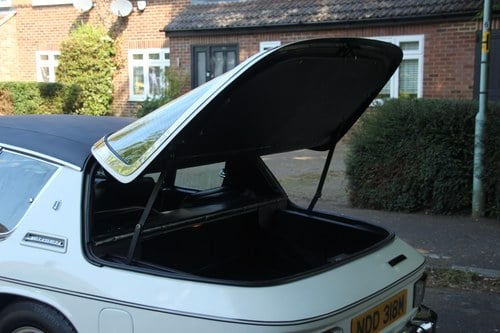 1973 Jensen Interceptor MK III Te koop (foto 98 van 167)