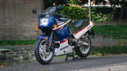 1990 Kawasaki GPX 600R