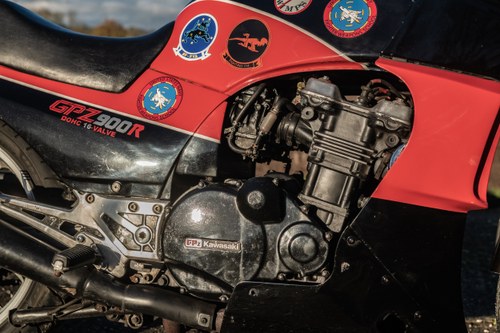 1987 Kawasaki GPz900R (“Ninja”) In vendita (immagine 37 di 74)