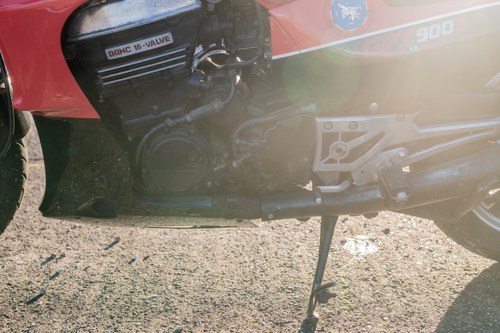 1987 Kawasaki GPz900R (“Ninja”) In vendita (immagine 53 di 74)