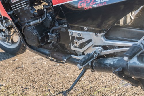 1987 Kawasaki GPz900R (“Ninja”) In vendita (immagine 50 di 74)