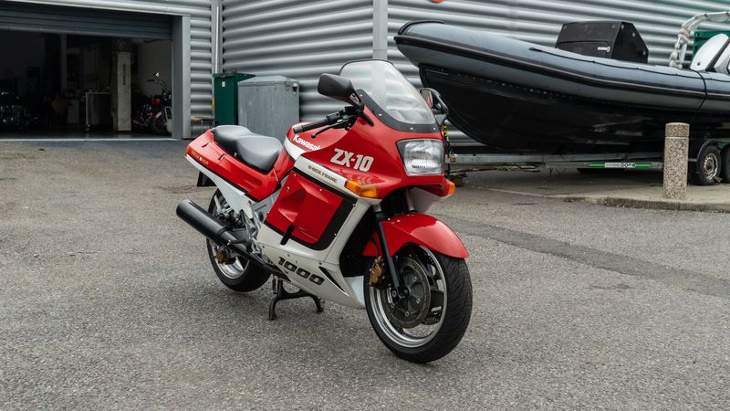 1988 Kawasaki ZX10 ‘Tomcat’ For Sale (picture 1 of 129)
