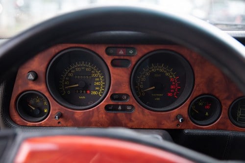 1986 Lancia Thema 8.32 Te koop (foto 25 van 229)