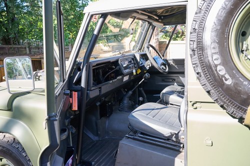 1999 Land Rover Defender 90 Remus Wolf Winter Water till salu (bild 41 av 148)