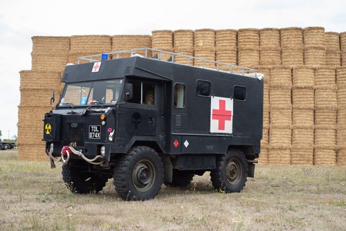 1977 Land Rover 101 Forward Control Ambulance Camper Conversion zum Verkauf (Bild 15 von 239)