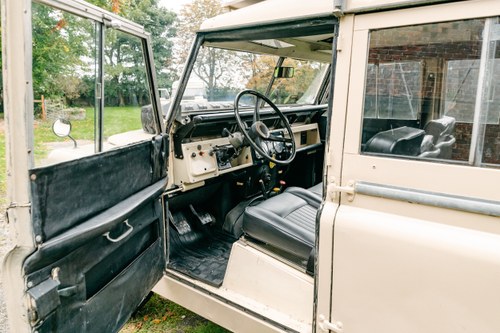 1969 Land Rover Series IIA 109” LHD à venda (imagem 27 de 186)