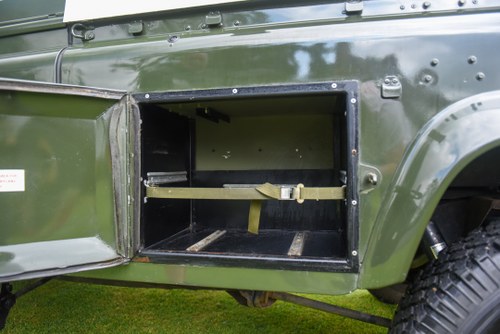 1998 Land Rover Defender 110 Utility Wolf à venda (imagem 56 de 102)