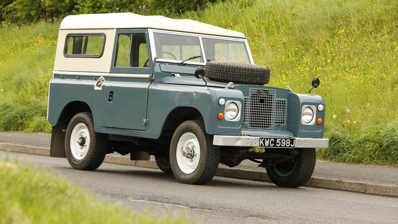 1970 Land Rover Series IIA For Sale (picture 1 of 167)