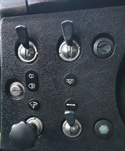 1984 Land Rover Series III 88” For Sale (picture 49 of 119)