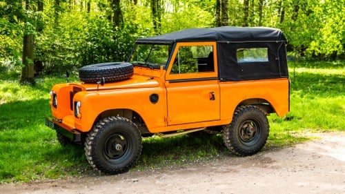1976 Land Rover Series 3 88” Soft-top à venda (imagem 2 de 126)