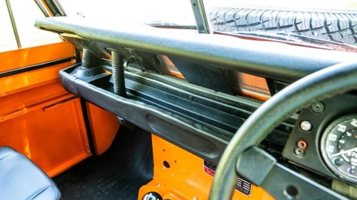 1976 Land Rover Series 3 88” Soft-top à venda (imagem 23 de 126)