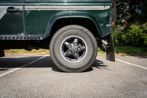 1995 Land Rover Defender 90 TDi For Sale (picture 19 of 137)