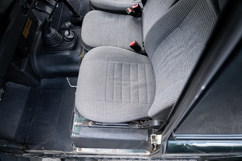 1995 Land Rover Defender 90 TDi For Sale (picture 42 of 137)