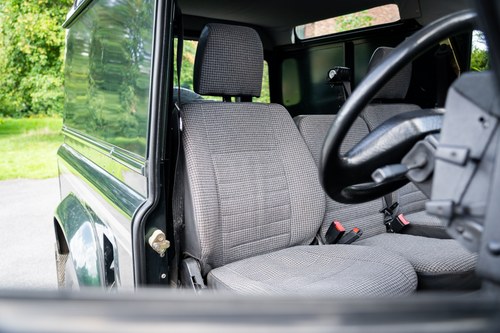 1995 Land Rover Defender 90 TDi For Sale (picture 32 of 137)