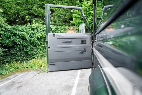 1995 Land Rover Defender 90 TDi For Sale (picture 46 of 137)